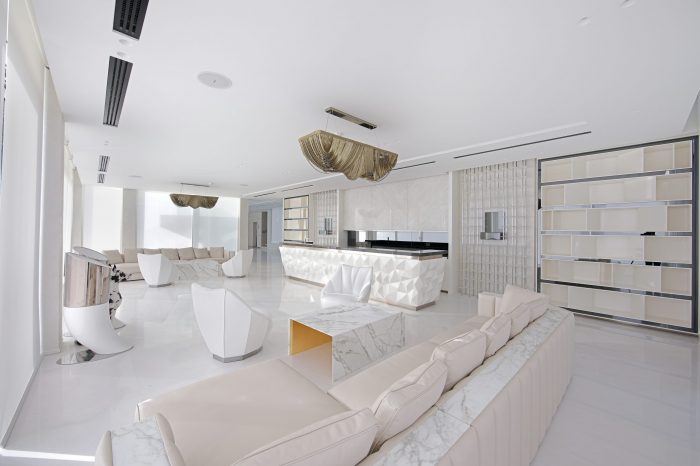 living room - bar - day time 