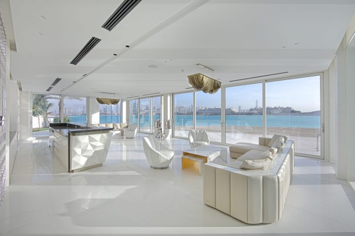 living room - bar - day time 